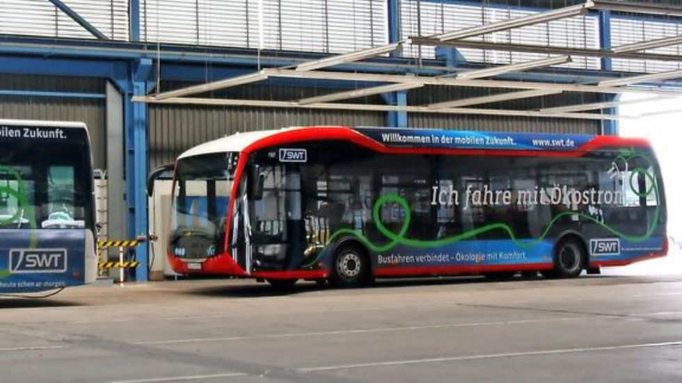 Po 14 dneh umaknili električni avtobus Po 14 dneh umaknili električni avtobus