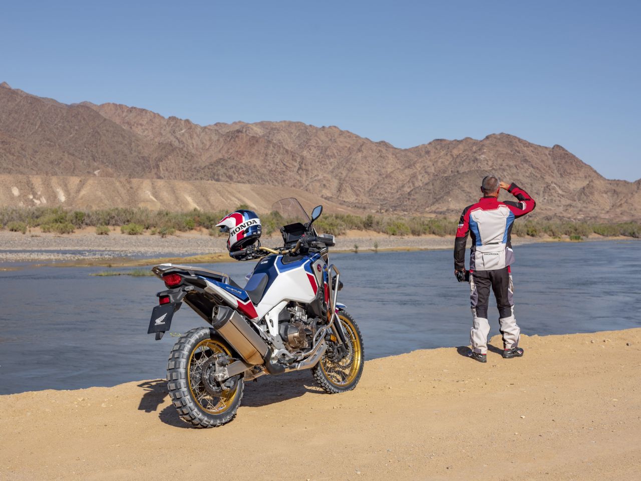 Africa Twin ima nov obraz in tehniko, prvi primerki v Trzinu že novembra Africa Twin ima nov obraz in tehniko, prvi primerki v Trzinu že novembra