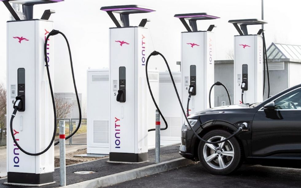Lahko evropsko energetsko omrežje vzdrži 100 milijonov električnih vozil? Lahko evropsko energetsko omrežje vzdrži 100 milijonov električnih vozil?