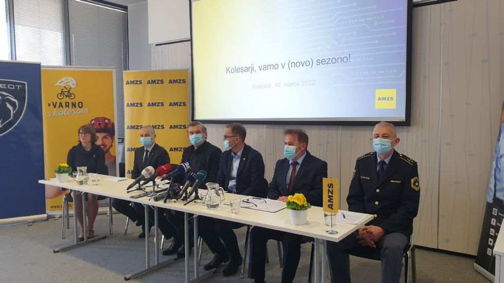 Varnost kolesarjev je odgovornost vseh udeležencev v prometu Varnost kolesarjev je odgovornost vseh udeležencev v prometu