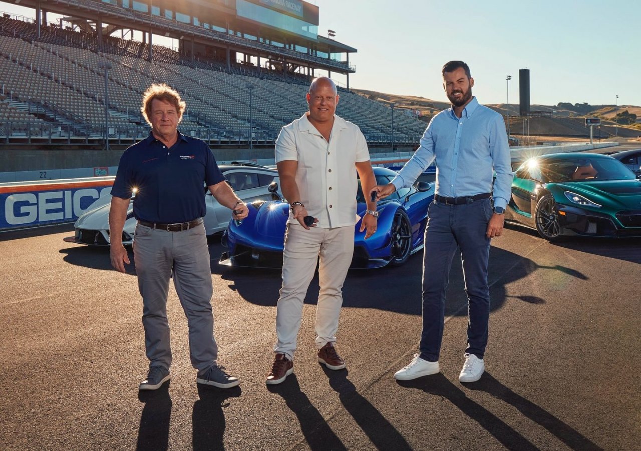Ko se na dirkališču znajdejo Koenigsegg, Hennessey in Rimac Ko se na dirkališču znajdejo Koenigsegg, Hennessey in Rimac