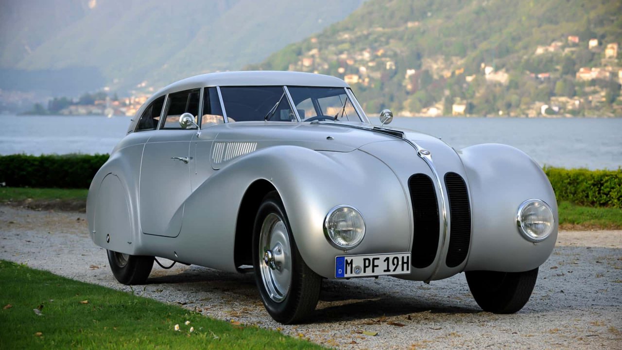 Legenda motošporta praznuje 90 let Legenda motošporta praznuje 90 let