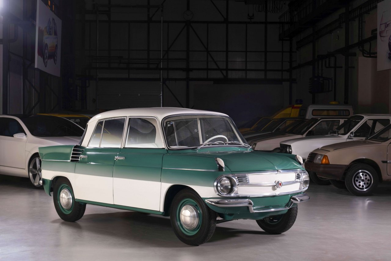 Škoda odpira vrata skritim prototipom - več kot 50 novosti Škoda odpira vrata skritim prototipom - več kot 50 novosti