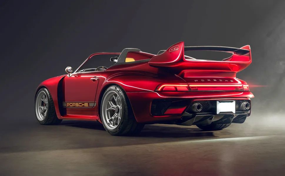 Če bi Iron Man vozil Porsche 911, bi bil videti takole Če bi Iron Man vozil Porsche 911, bi bil videti takole