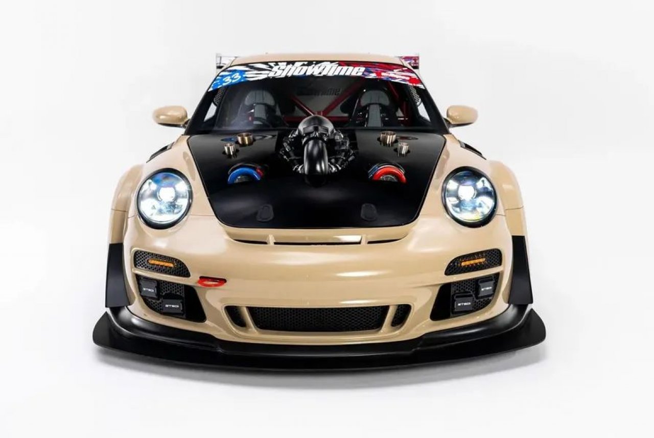 Predelani 911, ki bi Porschejeve inženirje spravil ob pamet Predelani 911, ki bi Porschejeve inženirje spravil ob pamet